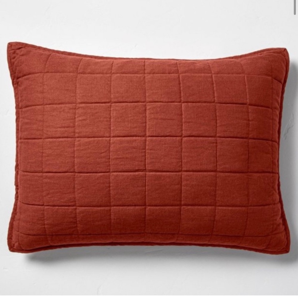 1 CASALUNA DARK CLAY quilted standard Sham